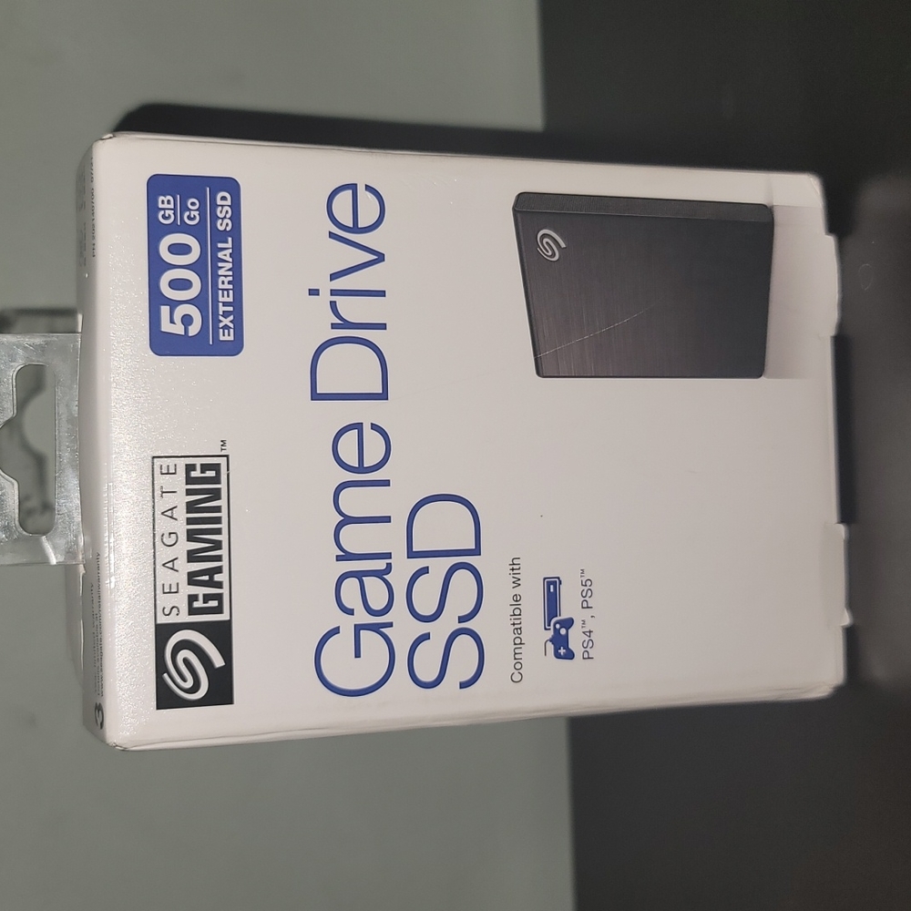 500 GB game drive ssd (compatible with ps4&ps5